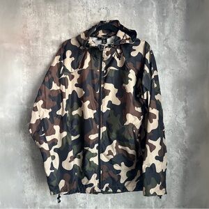 Forever 21 Men’s Camo Windbreaker Jacket Size Small